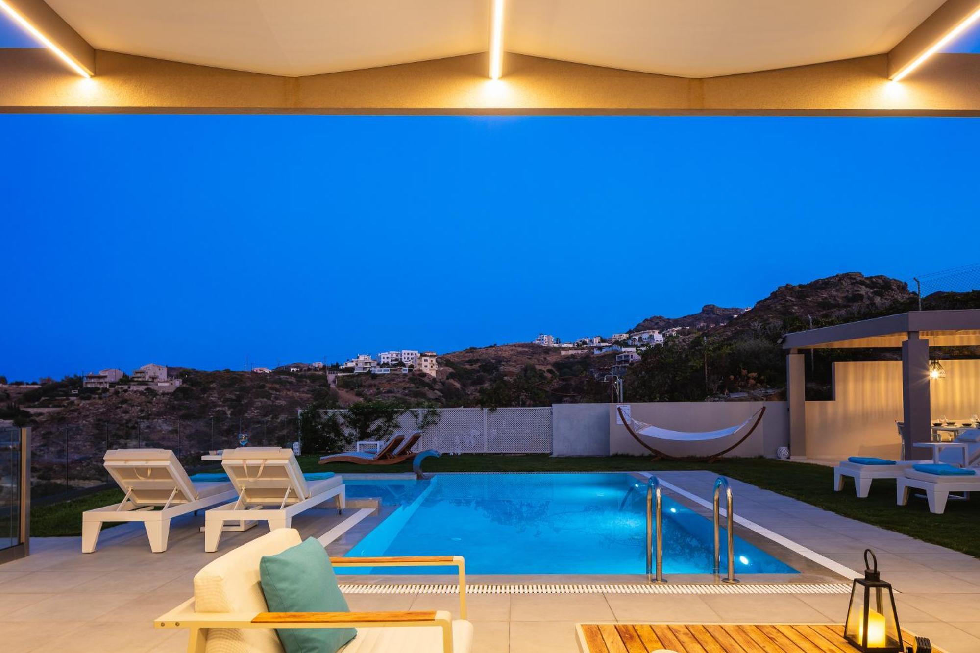 Villa Ligaria Pinnacle Exterior photo